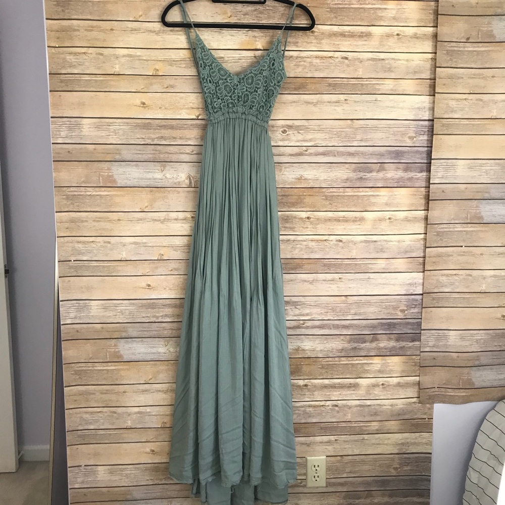⚡️NWT⚡️Fashion nova Maxi Dress backless